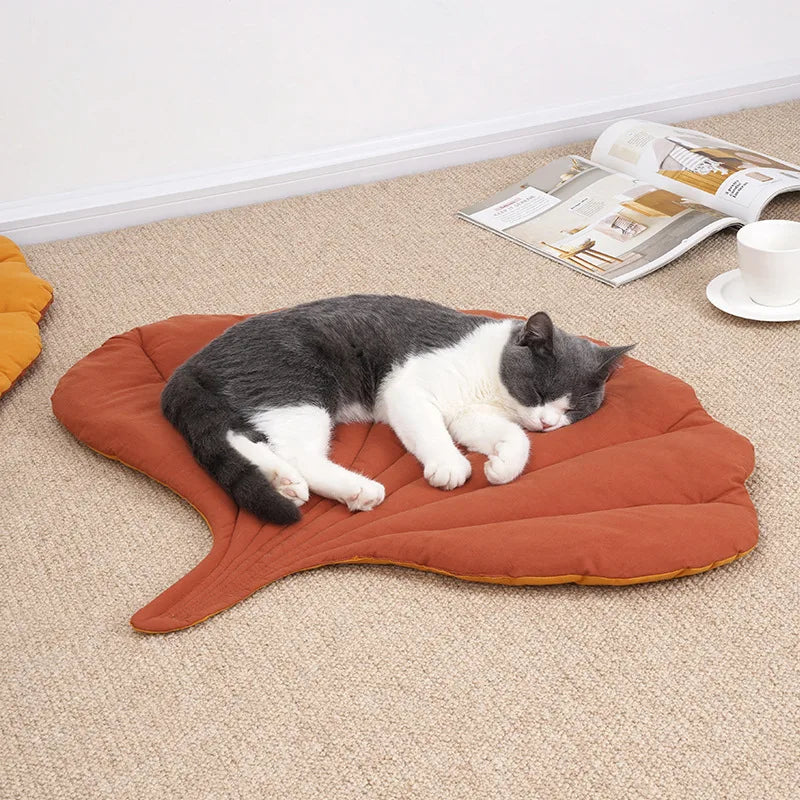 Leaf Shaped Pet Bed