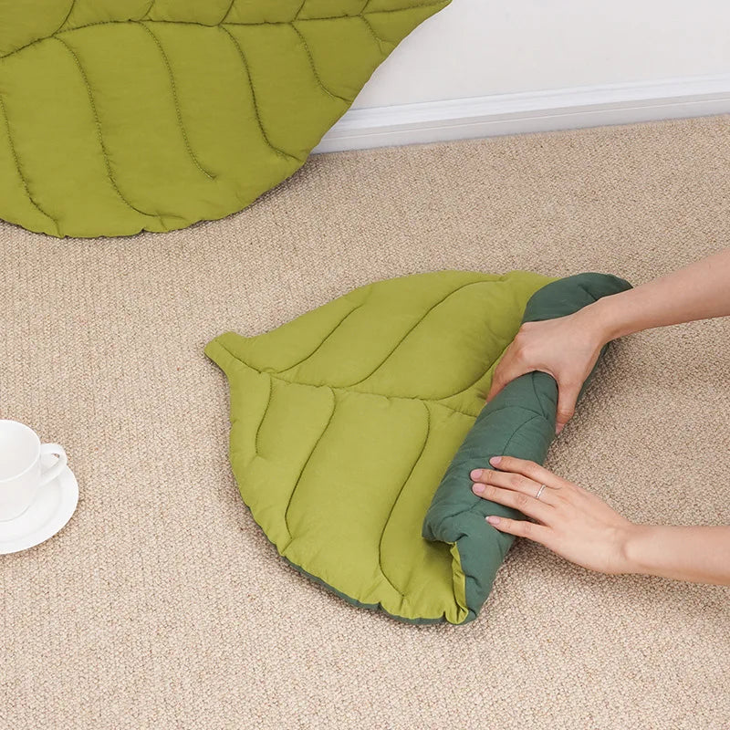 Leaf Shaped Pet Bed