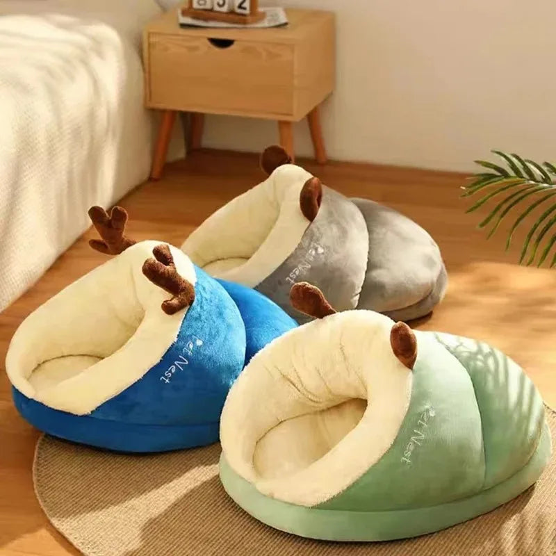Cozy Slipper-Style Pet Bed